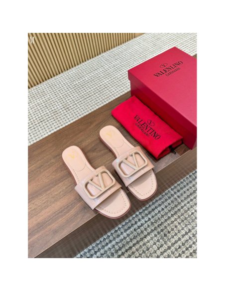 Valentino slippers 104,Valentino Slippers,Slides Slippers,More Brands