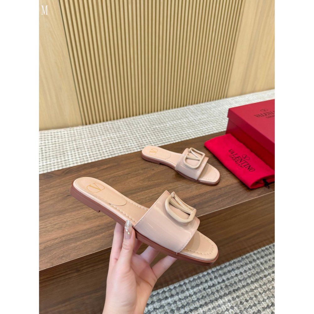 Valentino slippers 104,Valentino Slippers,Slides Slippers,More Brands