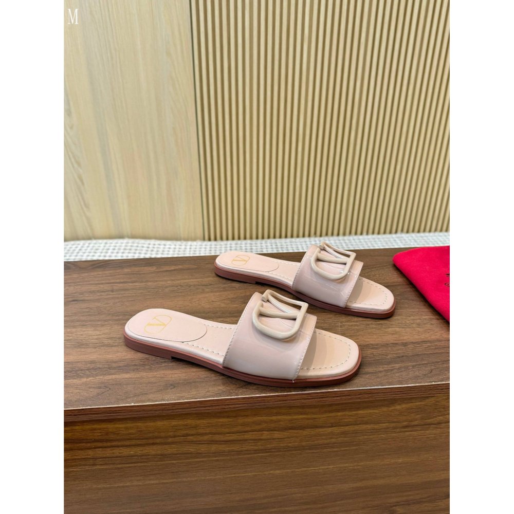 Valentino slippers 104,Valentino Slippers,Slides Slippers,More Brands