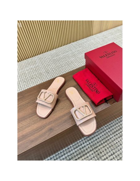 Valentino slippers 104,Valentino Slippers,Slides Slippers,More Brands