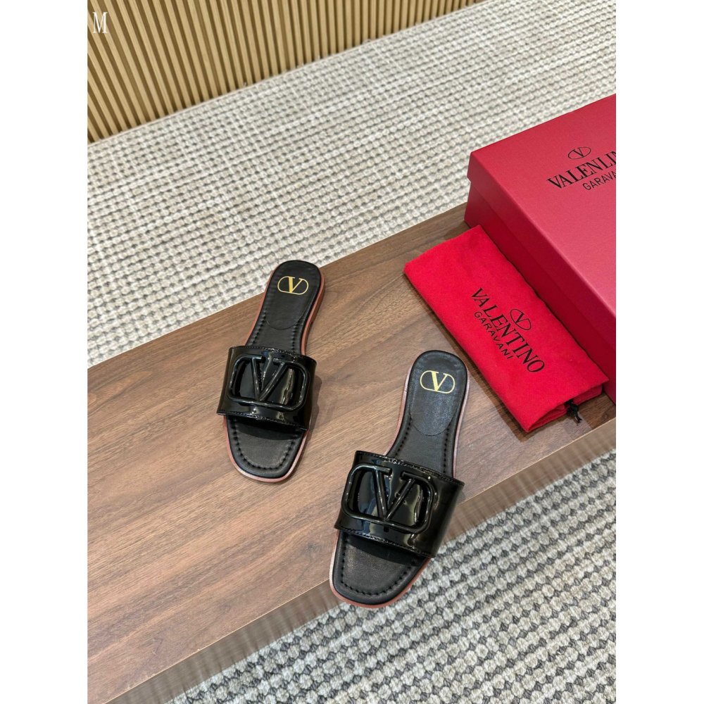 Valentino slippers 108,Valentino Slippers,Slides Slippers,More Brands