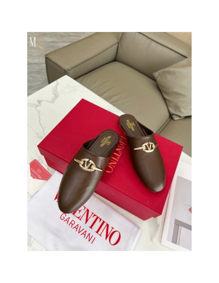 Valentino slippers 131,Valentino Slippers,Slides Slippers,More Brands