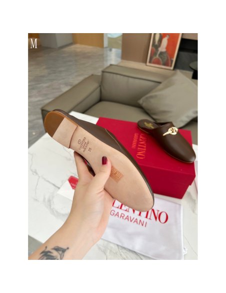 Valentino slippers 131,Valentino Slippers,Slides Slippers,More Brands