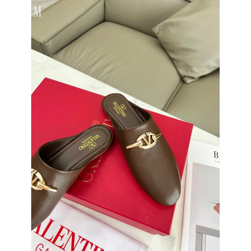 Valentino slippers 131,Valentino Slippers,Slides Slippers,More Brands