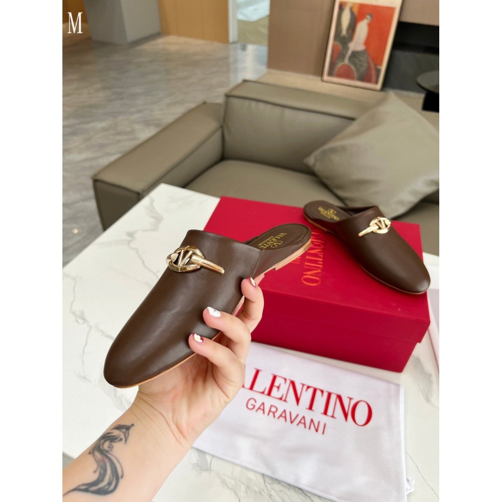 Valentino slippers 131,Valentino Slippers,Slides Slippers,More Brands