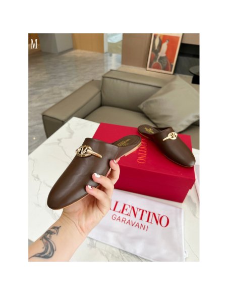 Valentino slippers 131,Valentino Slippers,Slides Slippers,More Brands