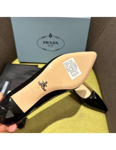 Cheap Reps Prada Pumps 55mm in Black Patent Leather