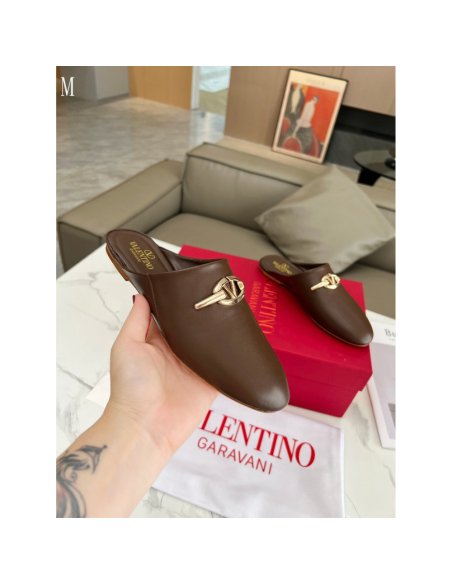 Valentino slippers 131,Valentino Slippers,Slides Slippers,More Brands