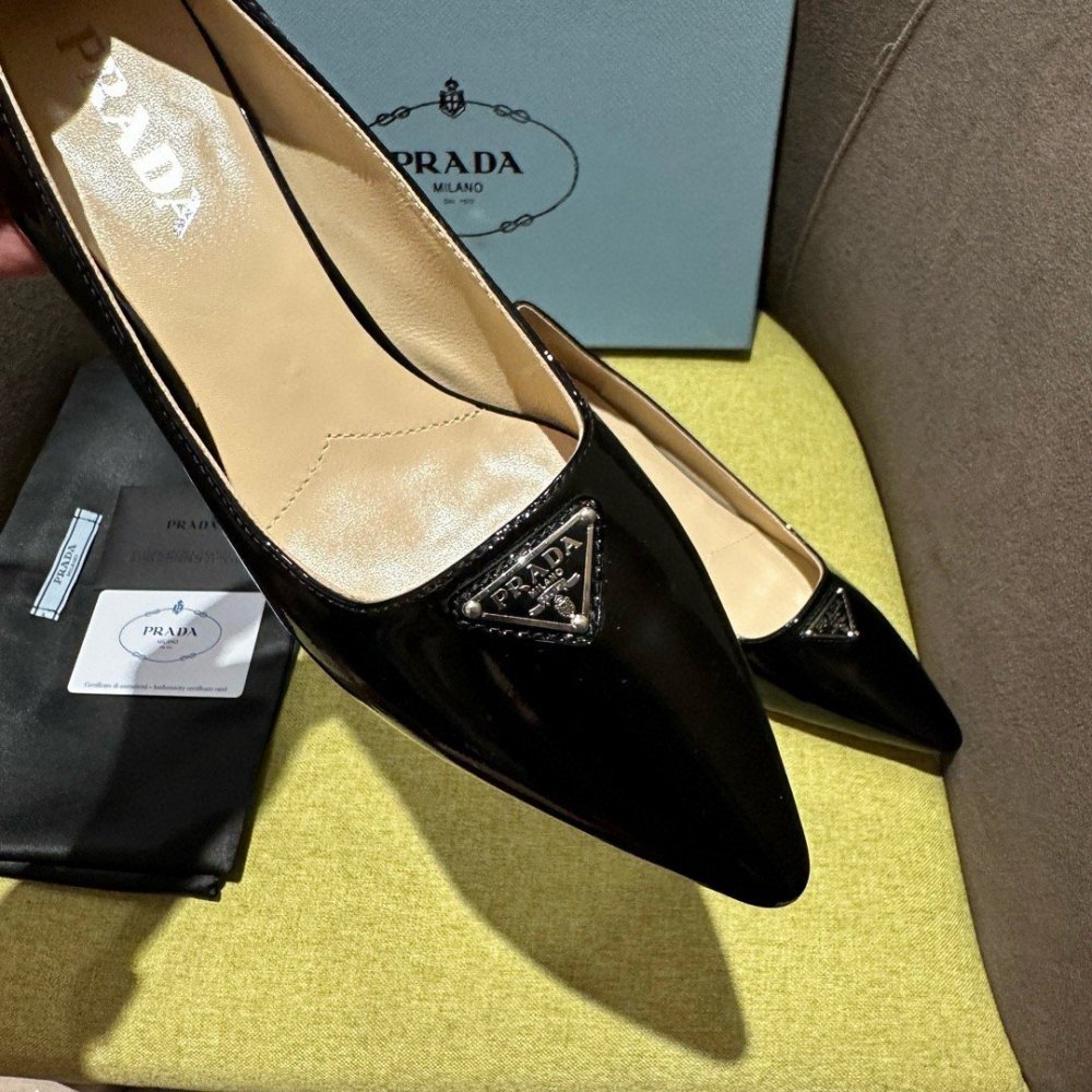 Cheap Reps Prada Pumps 55mm in Black Patent Leather