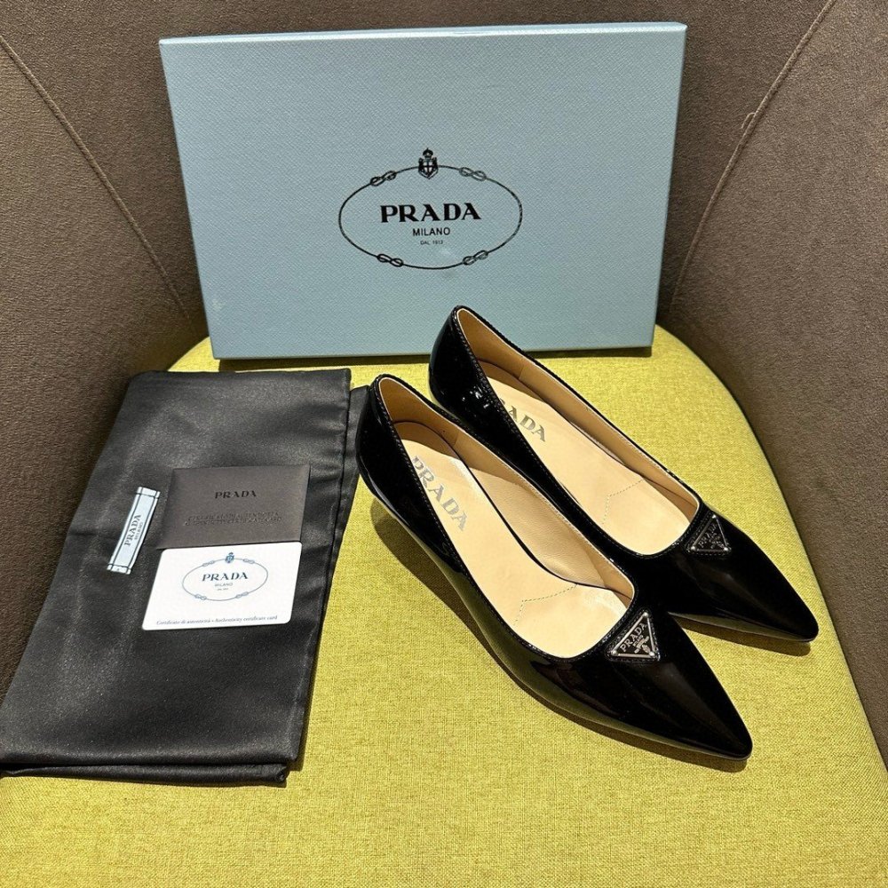 Cheap Reps Prada Pumps 55mm in Black Patent Leather
