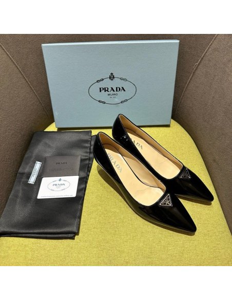 Cheap Reps Prada Pumps 55mm in Black Patent Leather