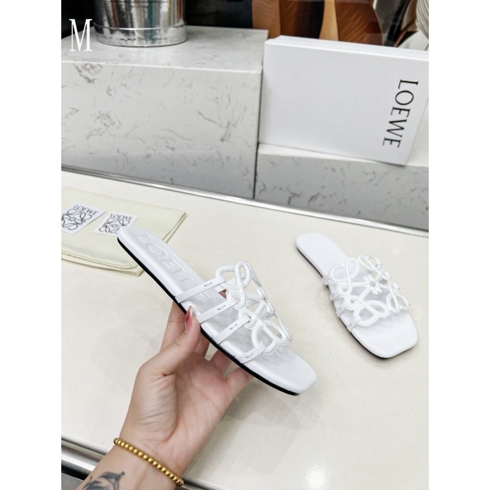 LOEWE Slippers 040,Loewe Slippers,Slides Slippers,More Brands