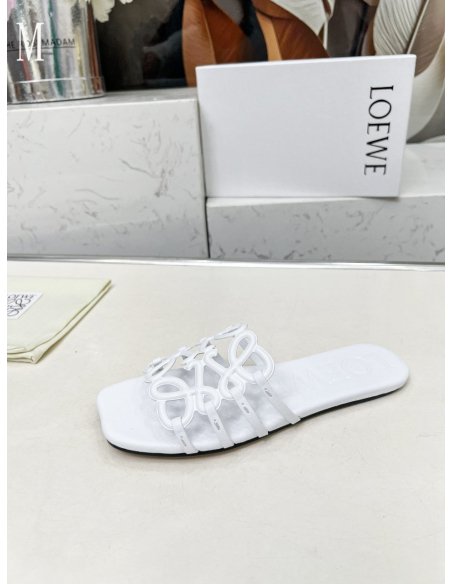 LOEWE Slippers 040,Loewe Slippers,Slides Slippers,More Brands