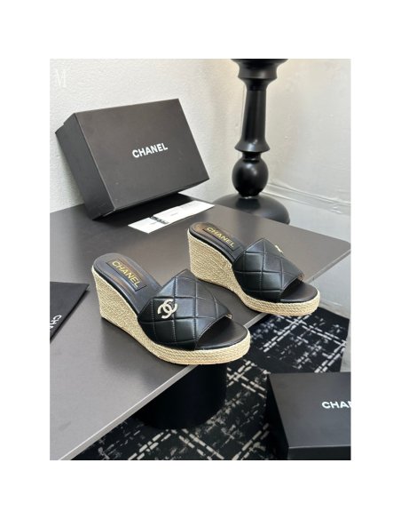 Chanel Slippers 044,Chanel Slippers,Slides Slippers,More Brands
