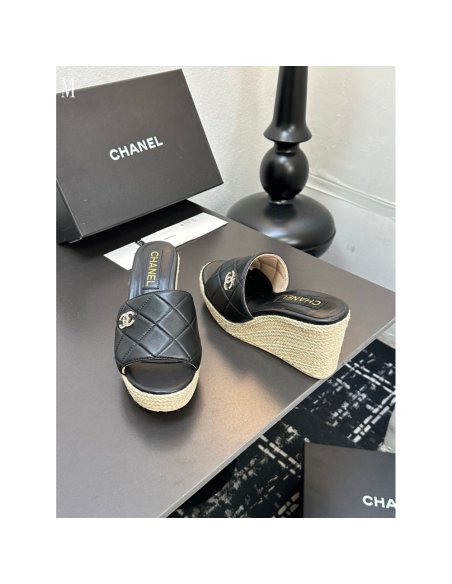 Chanel Slippers 044,Chanel Slippers,Slides Slippers,More Brands