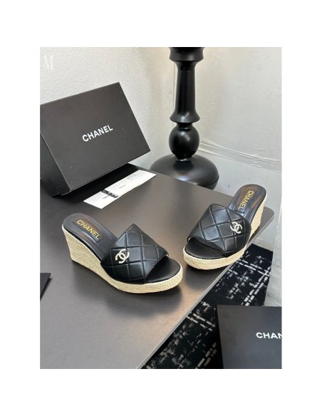 Chanel Slippers 044,Chanel Slippers,Slides Slippers,More Brands