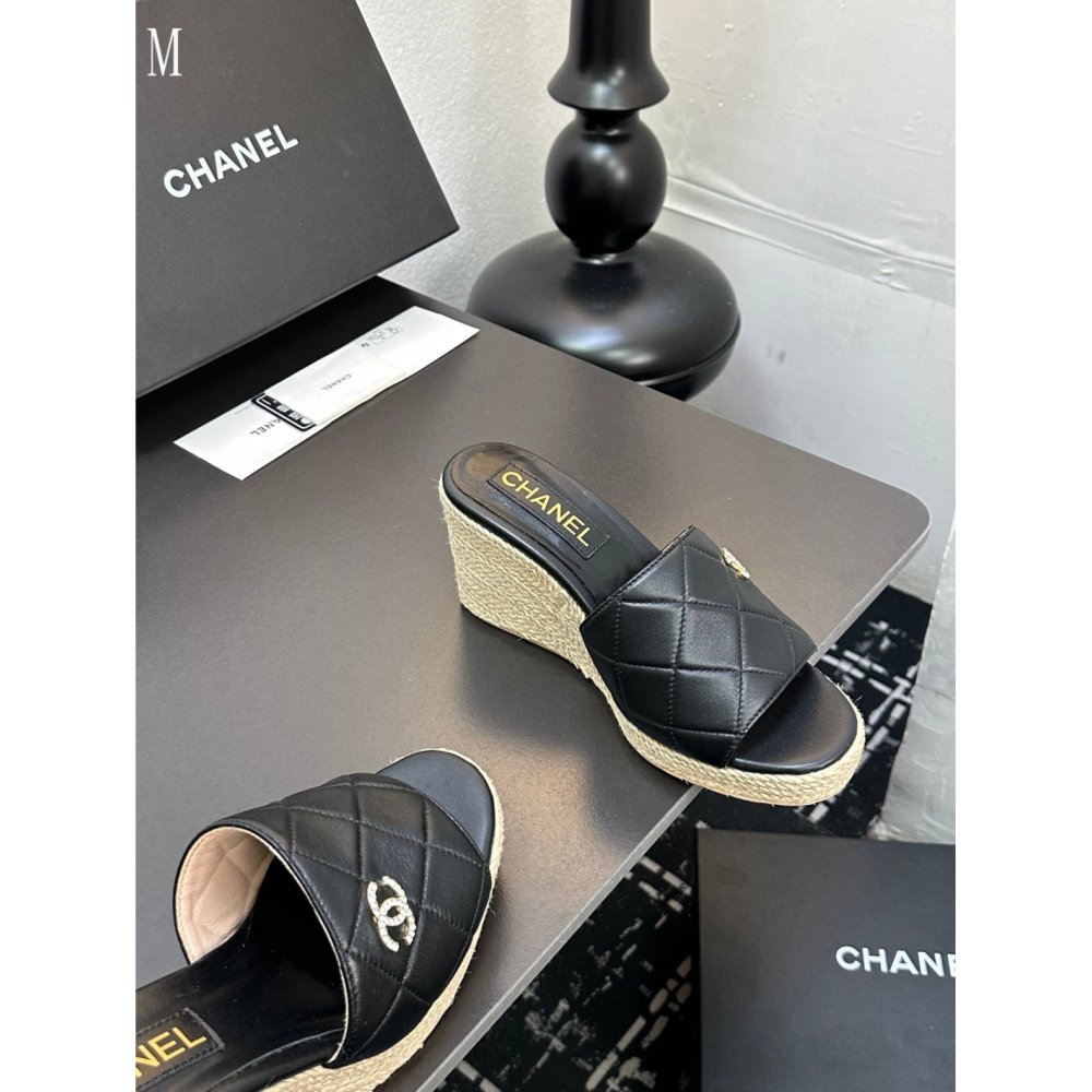 Chanel Slippers 044,Chanel Slippers,Slides Slippers,More Brands
