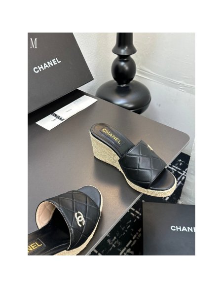 Chanel Slippers 044,Chanel Slippers,Slides Slippers,More Brands