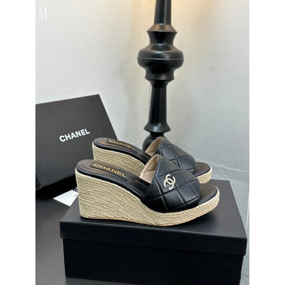Chanel Slippers 044,Chanel Slippers,Slides Slippers,More Brands
