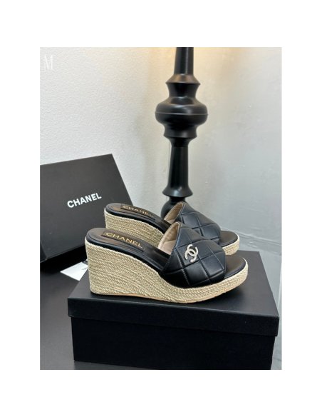 Chanel Slippers 044,Chanel Slippers,Slides Slippers,More Brands