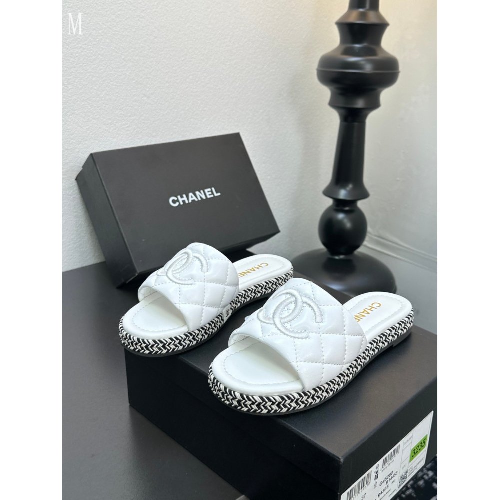 Chanel Slippers 051,Chanel Slippers,Slides Slippers,More Brands