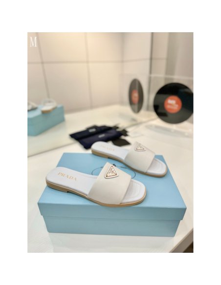 Prada Slippers 123