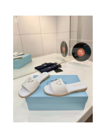 Prada Slippers 123