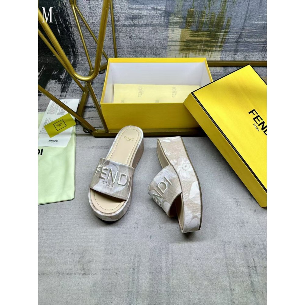 Fendi Slippers 045,Fendi Slippers,Slides Slippers,More Brands