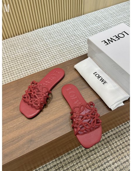 LOEWE Slippers 051,Loewe Slippers,Slides Slippers,More Brands
