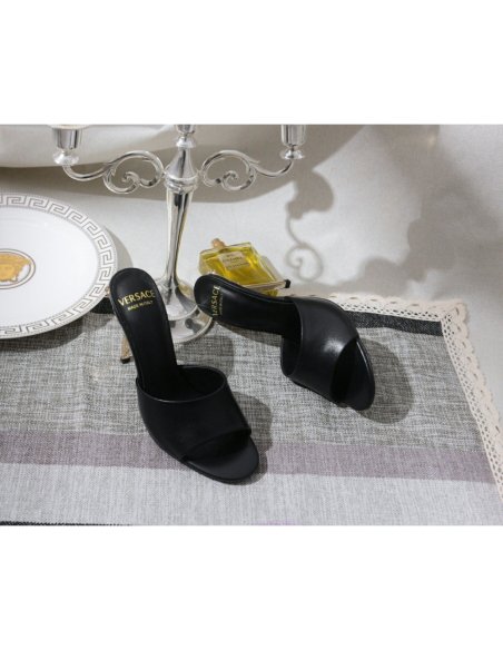 Versace slippers 032,Versace Slides,Slides Slippers,More Brands