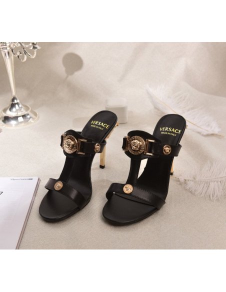 Versace slippers 035,Versace Slides,Slides Slippers,More Brands