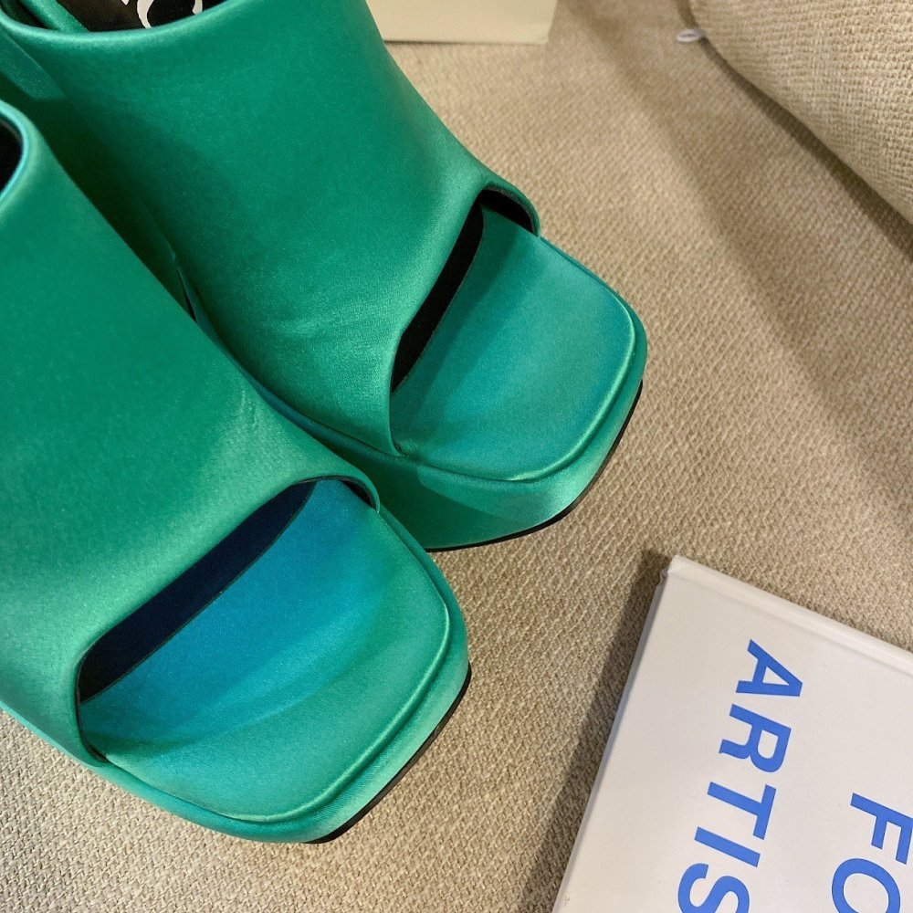 Versace slippers 067,Versace Slides,Slides Slippers,More Brands