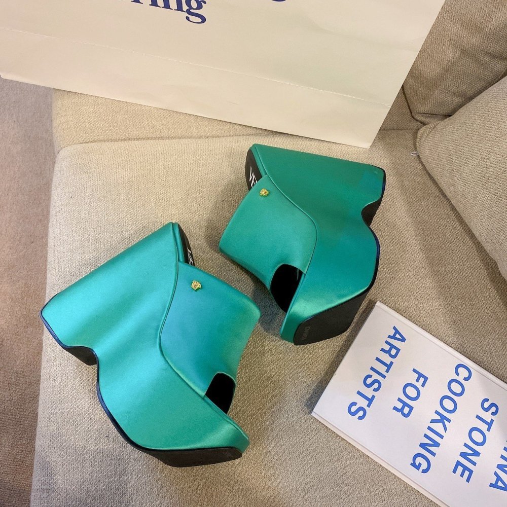 Versace slippers 067,Versace Slides,Slides Slippers,More Brands