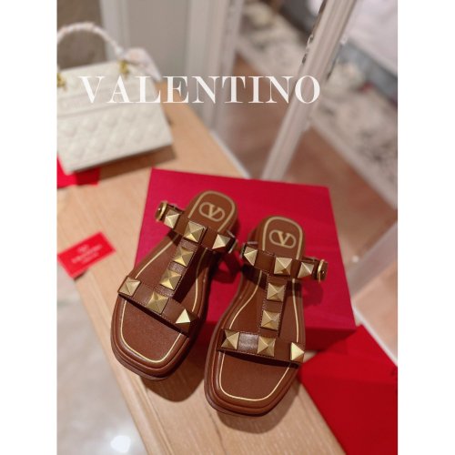 Valentino slippers 002,Valentino Slippers,Slides Slippers,More Brands