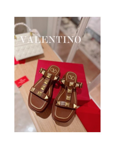 Valentino slippers 002,Valentino Slippers,Slides Slippers,More Brands