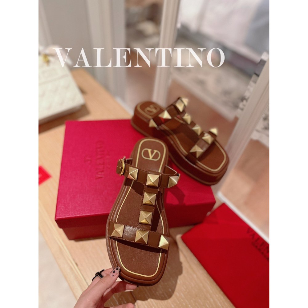 Valentino slippers 002,Valentino Slippers,Slides Slippers,More Brands