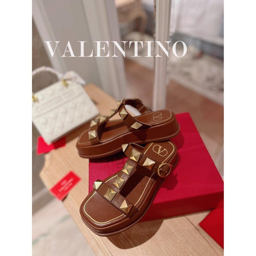 Valentino slippers 002,Valentino Slippers,Slides Slippers,More Brands