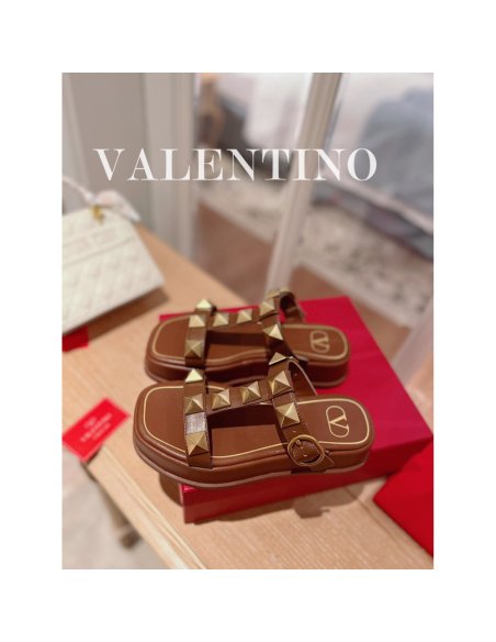 Valentino slippers 002,Valentino Slippers,Slides Slippers,More Brands