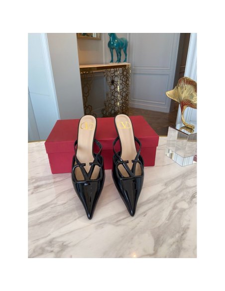 Valentino slippers 004,Valentino Slippers,Slides Slippers,More Brands