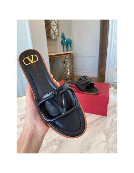 Valentino slippers 009,Valentino Slippers,Slides Slippers,More Brands