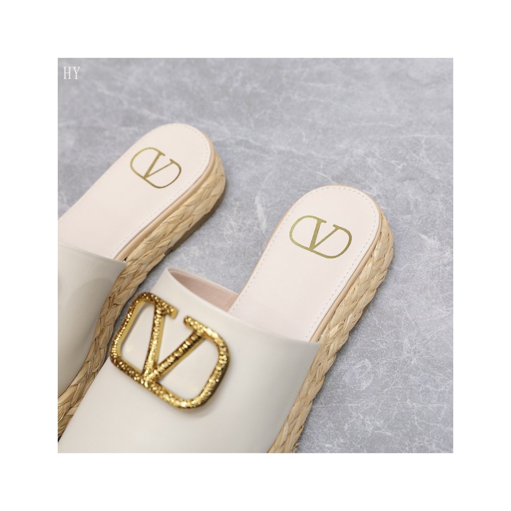 Valentino slippers 020,Valentino Slippers,Slides Slippers,More Brands