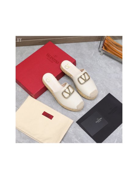Valentino slippers 020,Valentino Slippers,Slides Slippers,More Brands