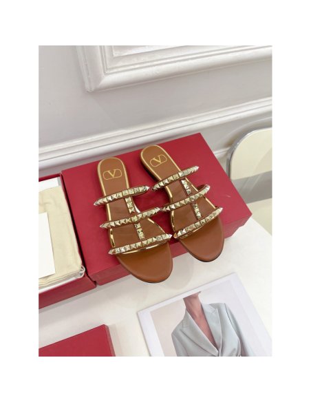 Valentino slippers 025,Valentino Slippers,Slides Slippers,More Brands