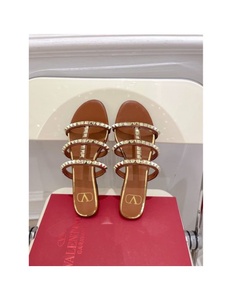 Valentino slippers 025,Valentino Slippers,Slides Slippers,More Brands