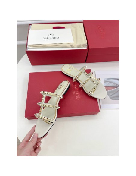 Valentino slippers 027,Valentino Slippers,Slides Slippers,More Brands