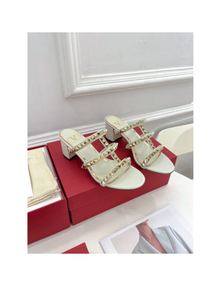 Valentino slippers 032,Valentino Slippers,Slides Slippers,More Brands