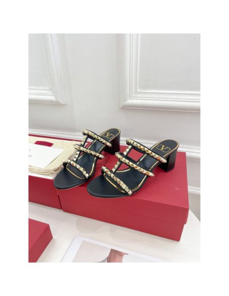 Valentino slippers 033,Valentino Slippers,Slides Slippers,More Brands