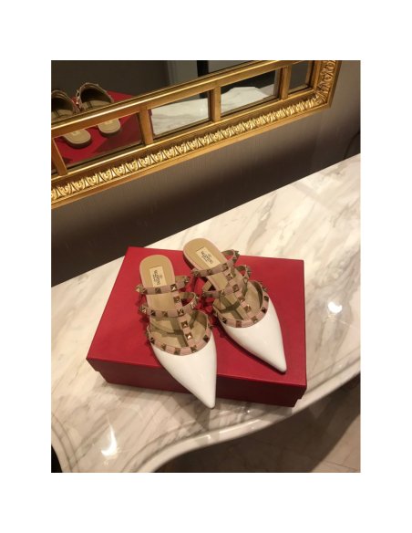 Valentino slippers 081,Valentino Slippers,Slides Slippers,More Brands