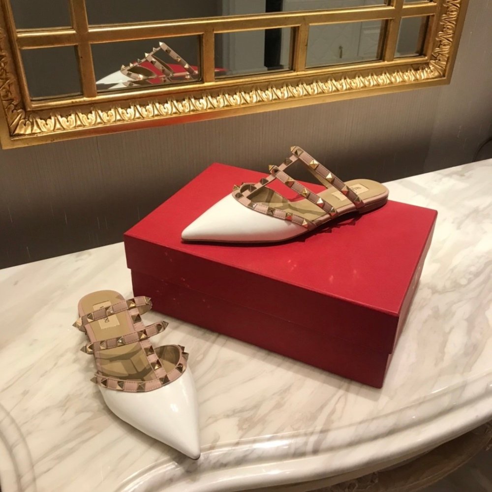 Valentino slippers 081,Valentino Slippers,Slides Slippers,More Brands