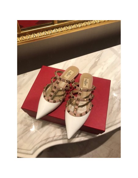 Valentino slippers 081,Valentino Slippers,Slides Slippers,More Brands
